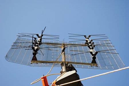 Worms Eye View of Bow Tie TV Antenna with Tiewrap repairs.