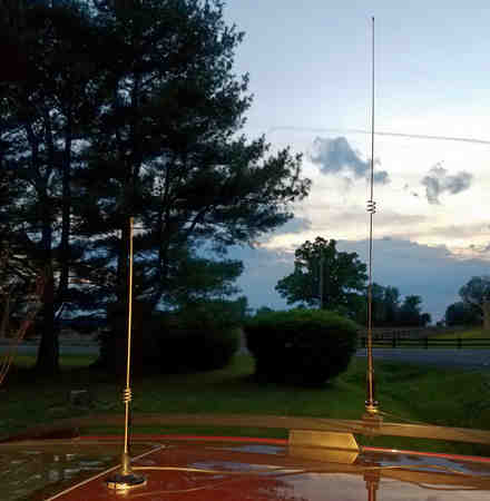 Diamond collinear dual band and Comet dual band mag mount antennas.