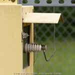 Transmitter with its high voltage terminal supply energy to the insulated tower.