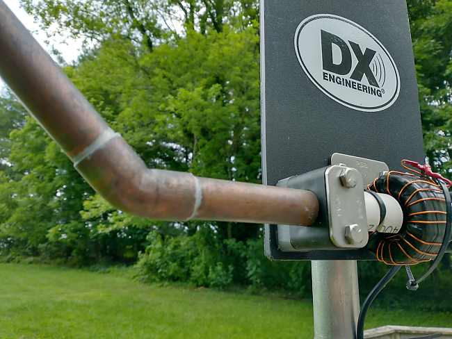KX4O small transmitting loop six years after creation and one year outside. KX4O Small Transmitting Loop
